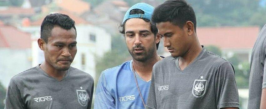 Terpuruk di Zona Degradasi, Manajer PSIS Enggan Salahkan Pelatih