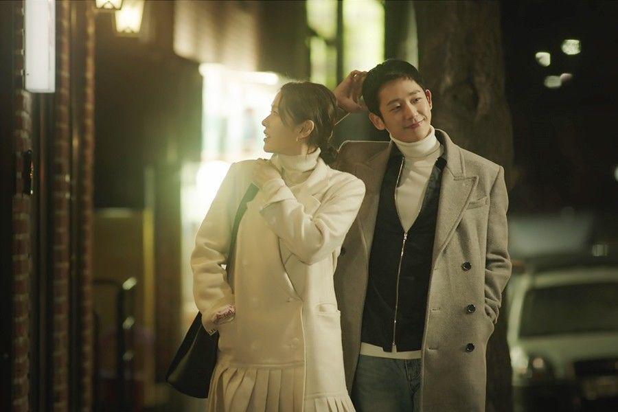 Jadi Aktor Populer di Baeksang, Ini 8 Metamorfosa Akting Jung Hae-In