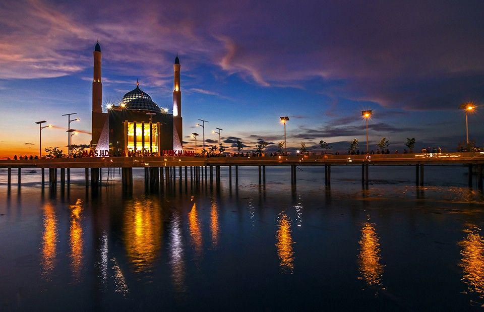 Ini Dia, 6 Bangunan Masjid dengan Arsitektur Unik di Indonesia