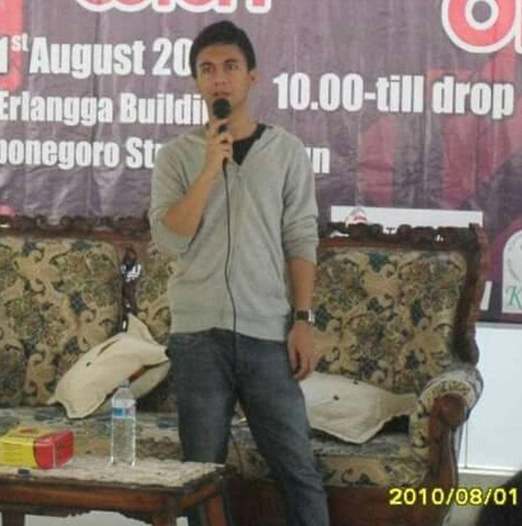 instagram.com/raditya_dika