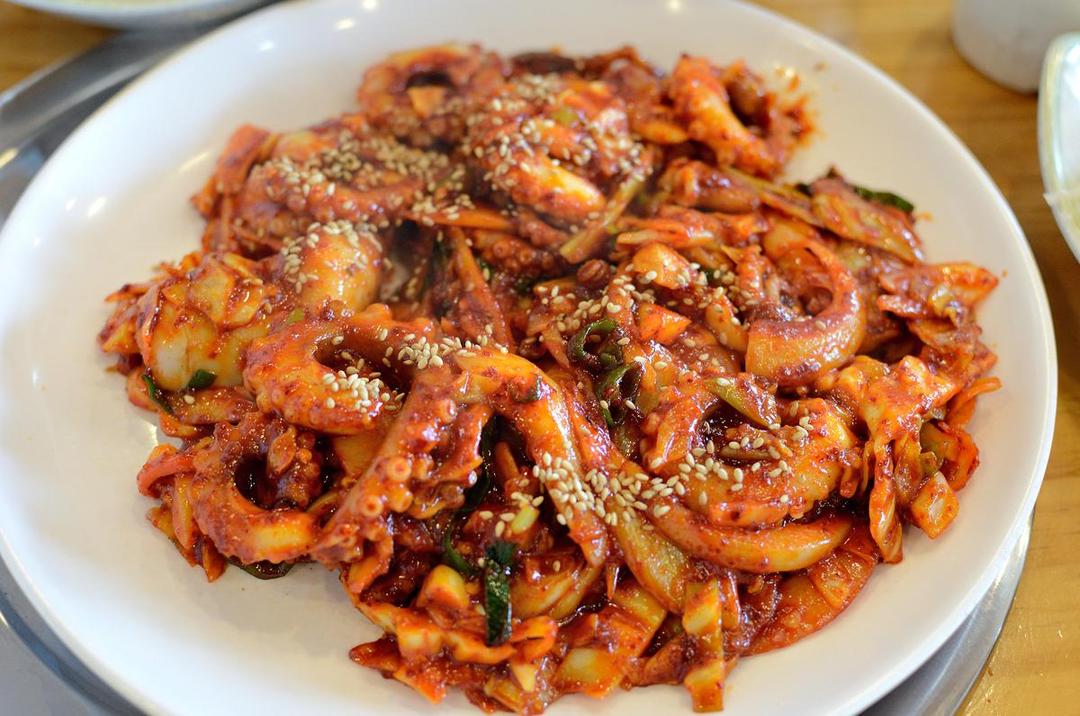 Ini Resep Nakji Bokkeum, Olahan Gurita Khas Korea yang Yummy Banget!