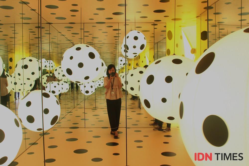 Sneak Peek Karya Yayoi Kusama di Museum MACAN, Siap Manjakan Matamu!