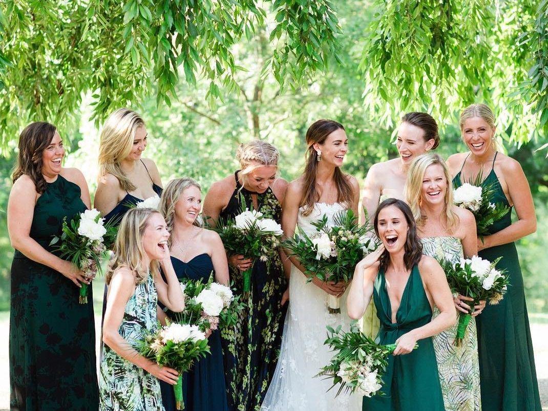10 Warna Cantik Gaun Bridesmaids untuk Sempurnakan Pernikahan Impianmu