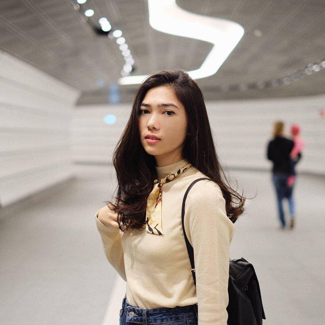 Instagram.com/isyanasarasvati