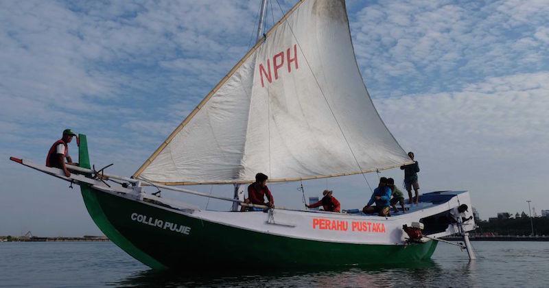 Perahu Pustaka, Galakkan Gemar Baca di Pelosok Pulau Sulawesi