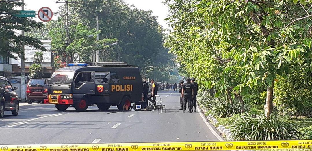 Kapolri: Pelaku Bom Surabaya dan Sidoarjo Teman Dekat