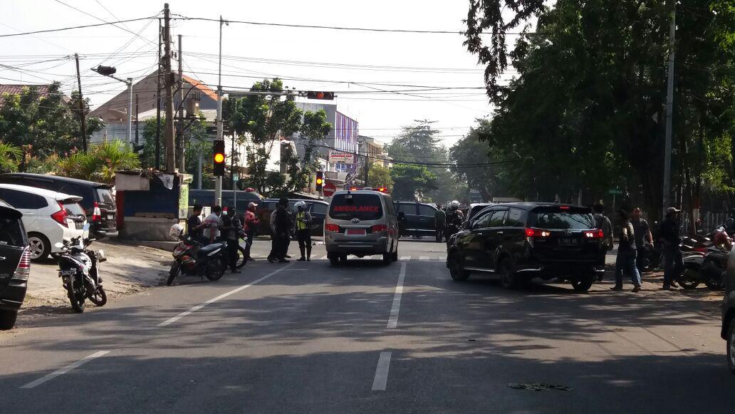 Tim Gegana Ledakan Bom di GKI Diponegoro