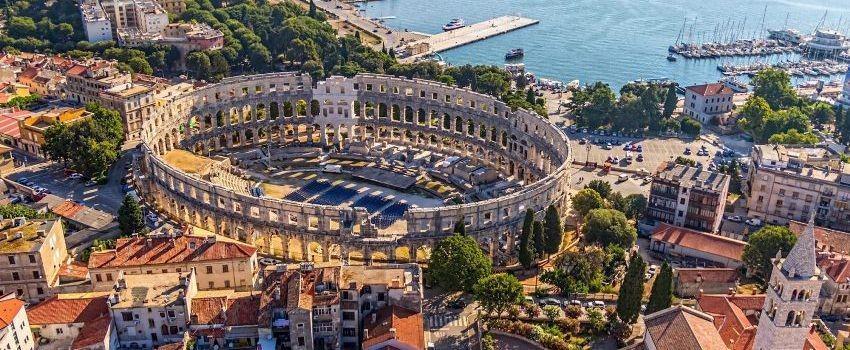 Bukan Cuma Roma, 7 Tempat Ini Juga Punya Colosseum Lho!