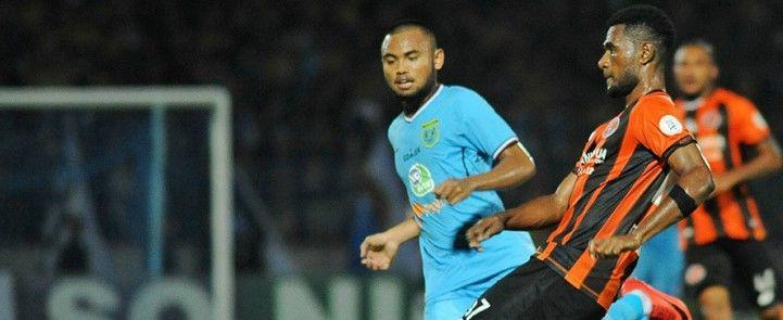 Imbang Tanpa Gol di Markas Persela, Kiper Perseru Tampil Ciamik