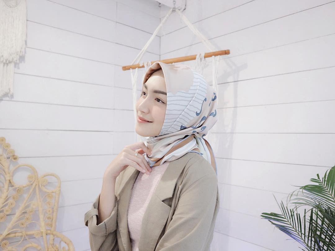 Persiapan Lebaran, Intip 5 Tampilan Hijab Serba Pastel ala Melody Prima