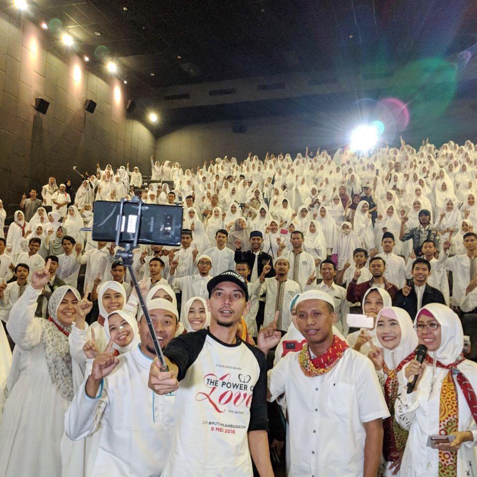 Review Film 212 The Power Of Love: Kisah Jurnalis Saat Aksi 2 Desember