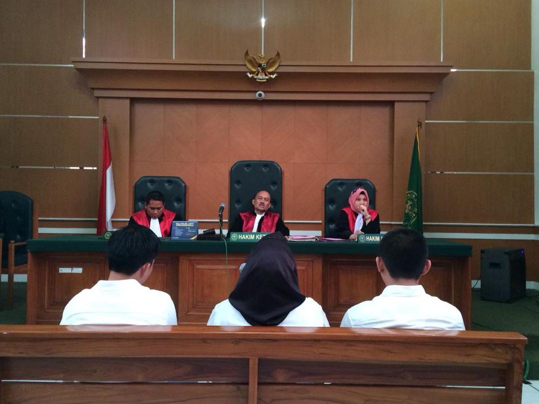 [BREAKING] 2 Bos First Travel Divonis Masing-Masing 20 dan 18 Tahun