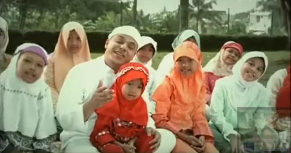 Bulan Ramadan, Yuk Dengerin 10 Lagu Religi Terbaik Sepanjang Masa