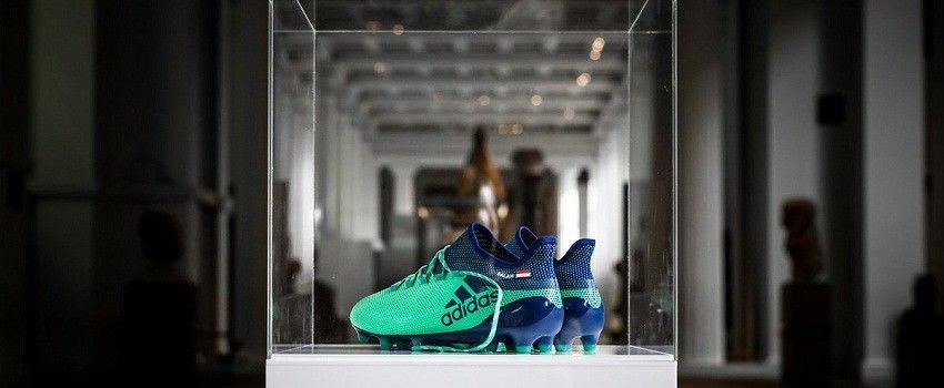 Sepatu Mohamed Salah Kini Jadi Bagian Koleksi Museum Inggris
