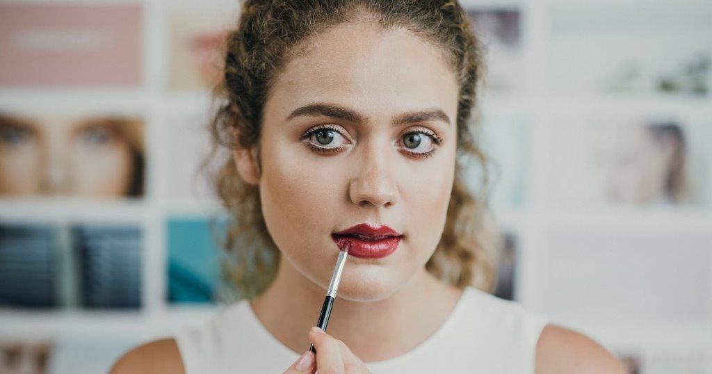 Pantang Pucat Selama Puasa, Coba 6 Cara Makeup Ini!