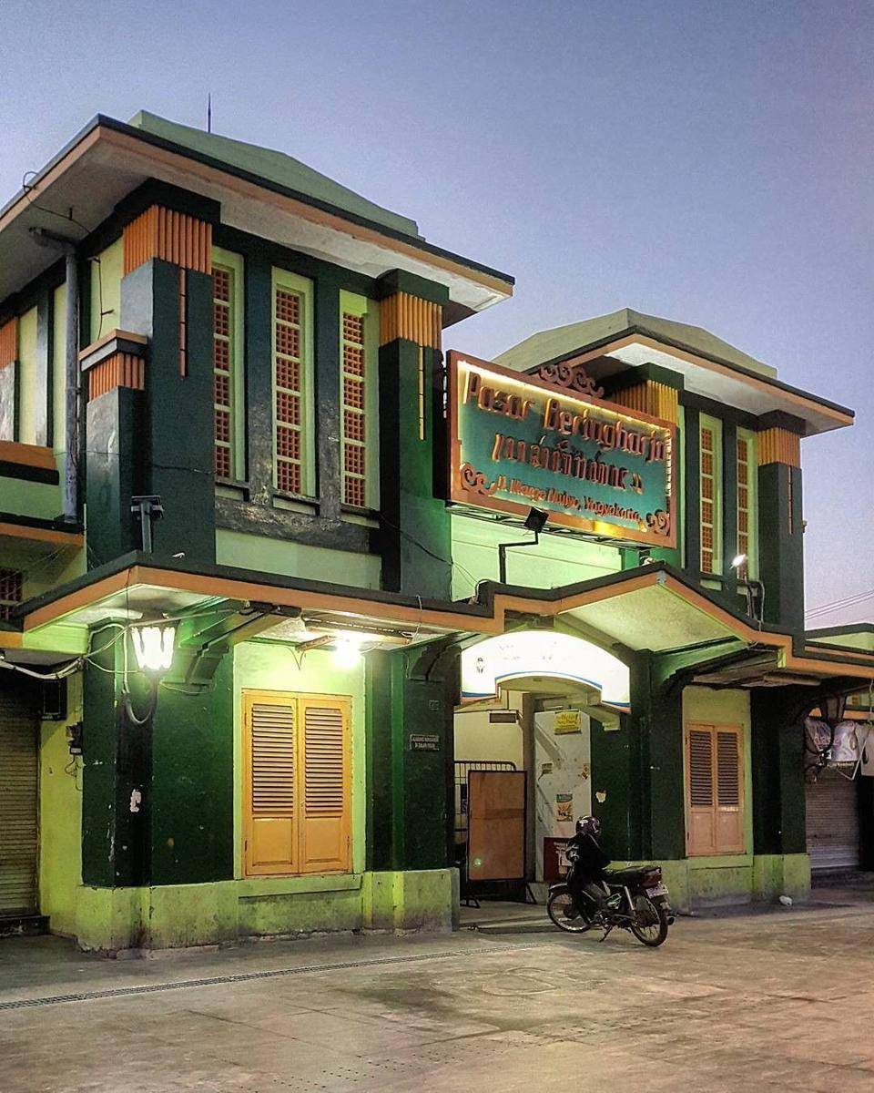 Instagram.com/malioboro_insta
