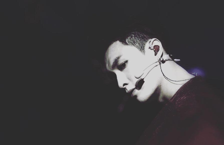 Terluka? Dengerin 10 Lagu & Kolaborasi EXO yang Punya Efek 'Healing' Ini