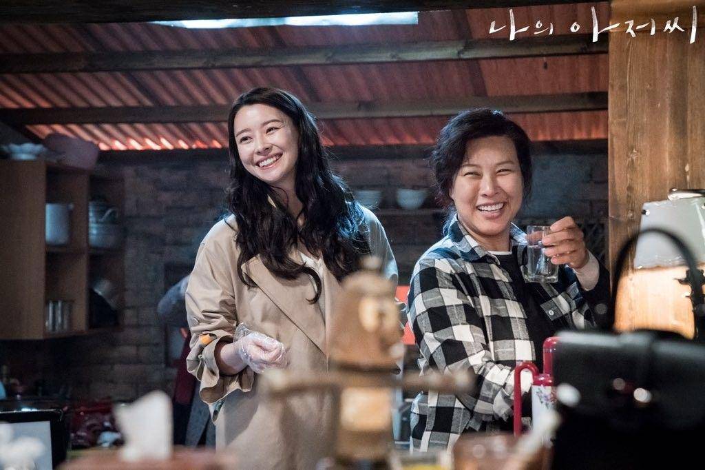 Twitter.com/CJnDrama