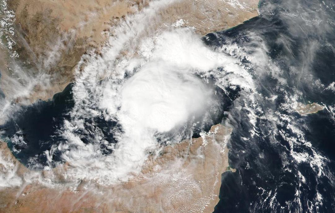 Empat Puluh Orang Dinyatakan Hilang Akibat Siklon Mekunu di Socotra