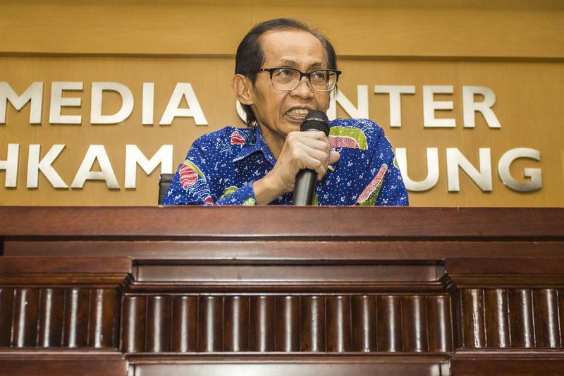 Pensiun, Siapa yang akan Gantikan Artidjo Alkostar?