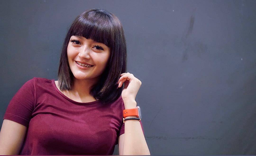 instagram.com/sitibadriahh