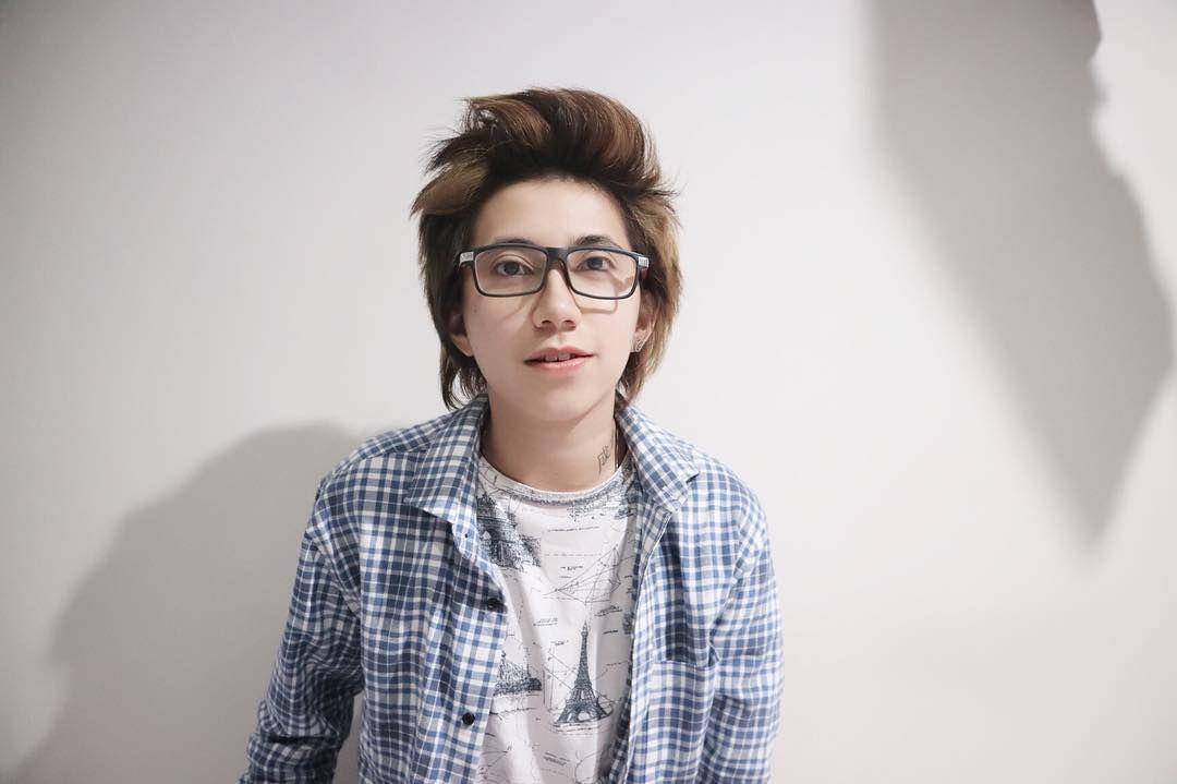 Instagram.com/derasiagian