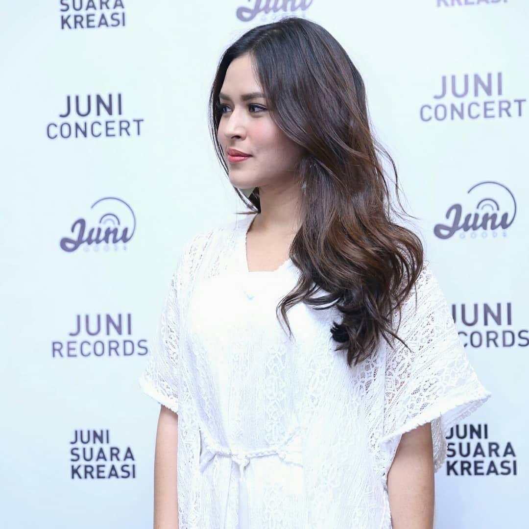 instagram.com/younand