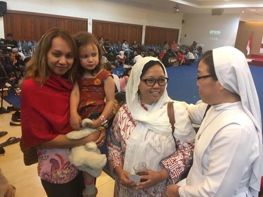 Bukber di Gereja Katedral Jadi Aksi Solidaritas Bom Surabaya