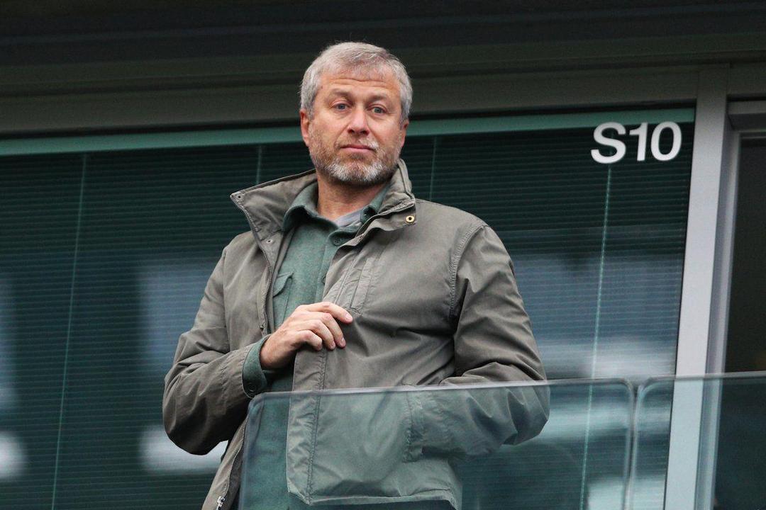 Usai Lego Chelsea, Roman Abramovich  Beli Klub Baru?