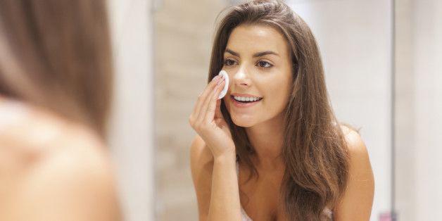 Inilah 5 Manfaat yang Kamu Rasakan Jika Rutin Double Cleansing