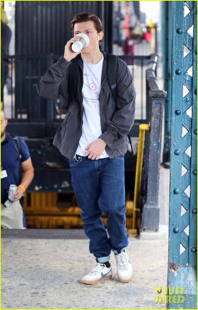 justjared.com