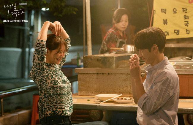 7 Kelakukan Cowok yang Paling Bisa Bikin Cewek Betah
