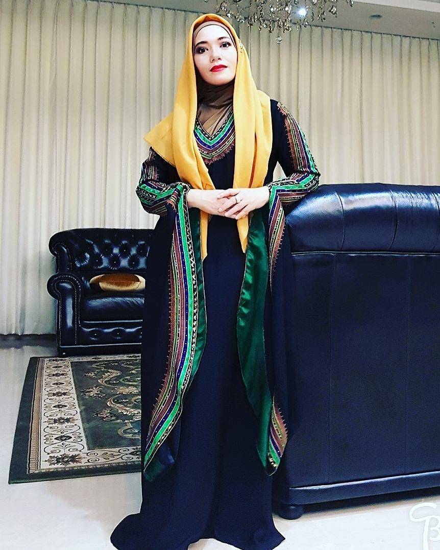 instagram.com/merryandani