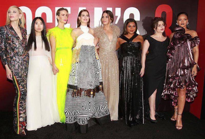 PREMIERE. Penampilan kedelapan aktris utama saat gala premiere film 'Ocean's 8'. Foto dari akun Instagram @wbpictures