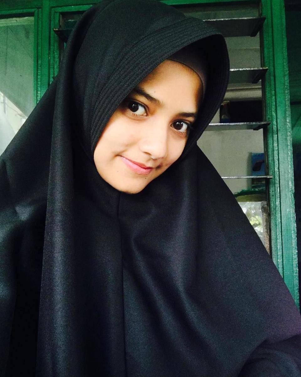 instagram.com/puja.sm