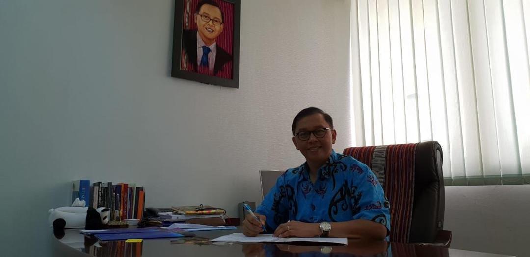 Jurus Kue Dadar Gulung Ala Diplomat Azis Nurwahyudi