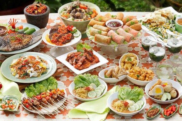 4 Jenis Makanan yang Wajib Dihindari Saat Berbuka, biar Gak Trouble