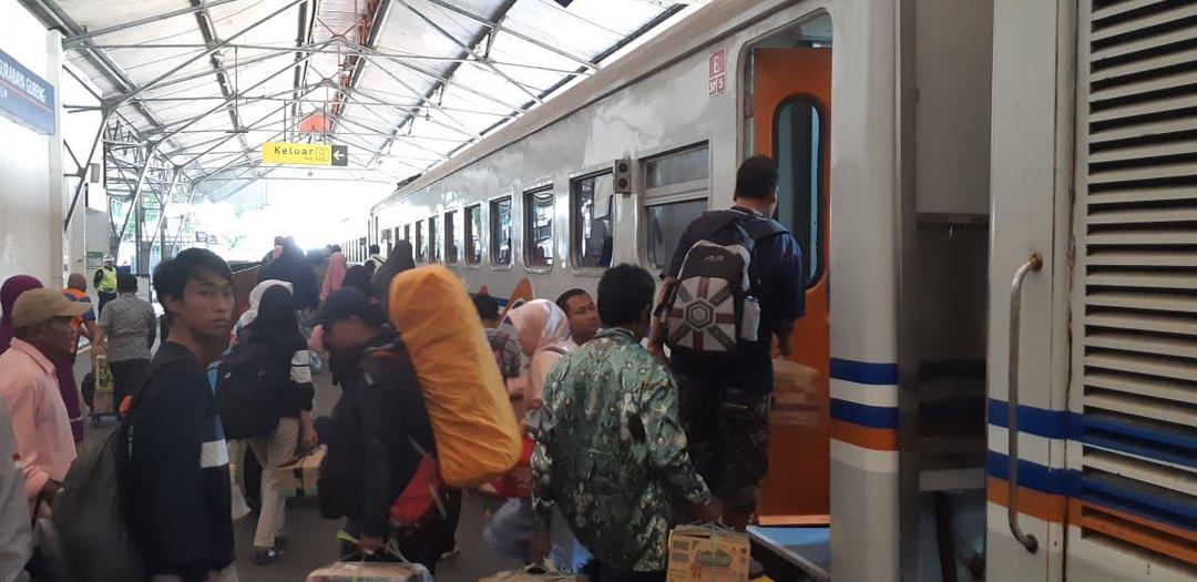 H-5 Lebaran, Tiket Tambahan Ludes Terjual di Stasiun Gubeng Surabaya