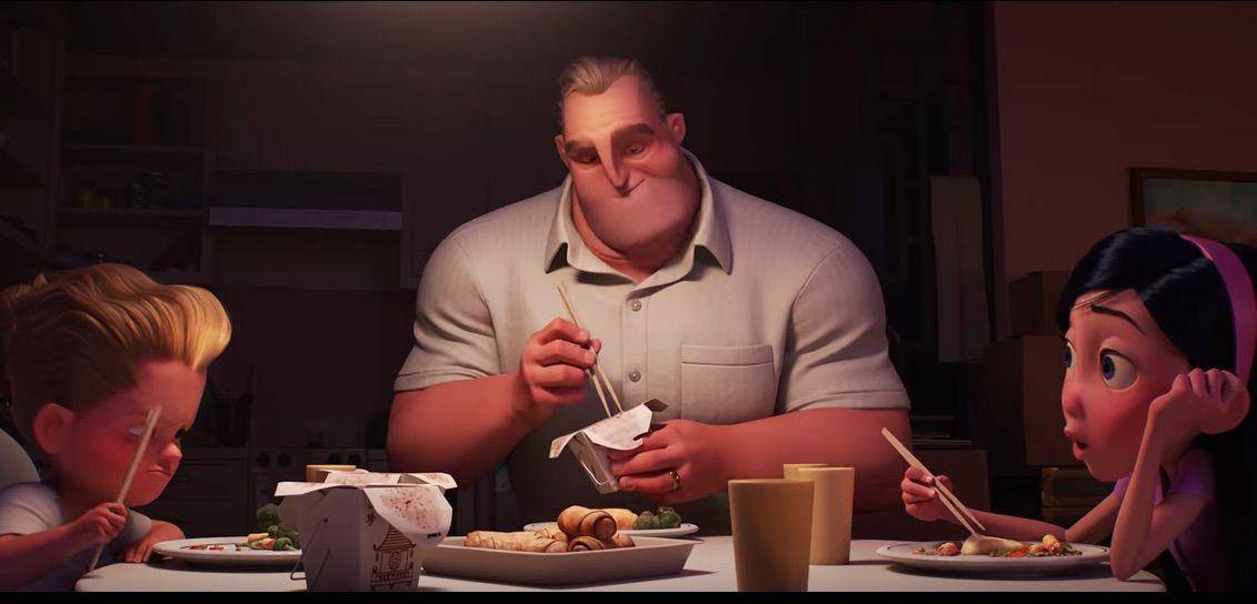 KELUARGA. Saat istrinya berjuang menumpas kejahatan, Mr. Incredible harus mengurus keluarga. Foto dari screen capture akun YouTube Disney-Pixar