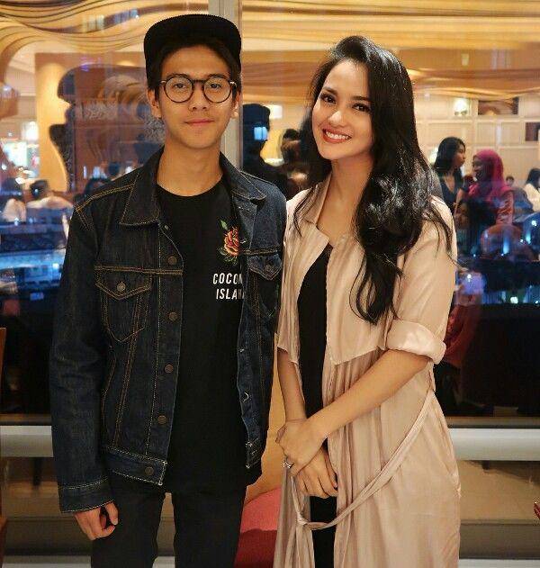 Instagram.com/ririnekawati