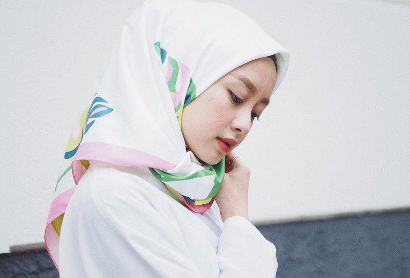 6 Tips Gunakan Makeup Saat Lebaran, Biar Awet Seharian!