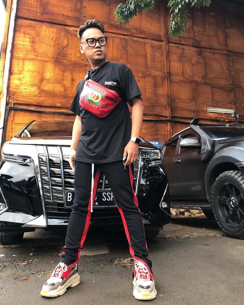 instagram.com/king_uyakuya