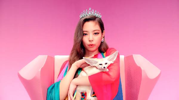 Youtube.com/BLACKPINK