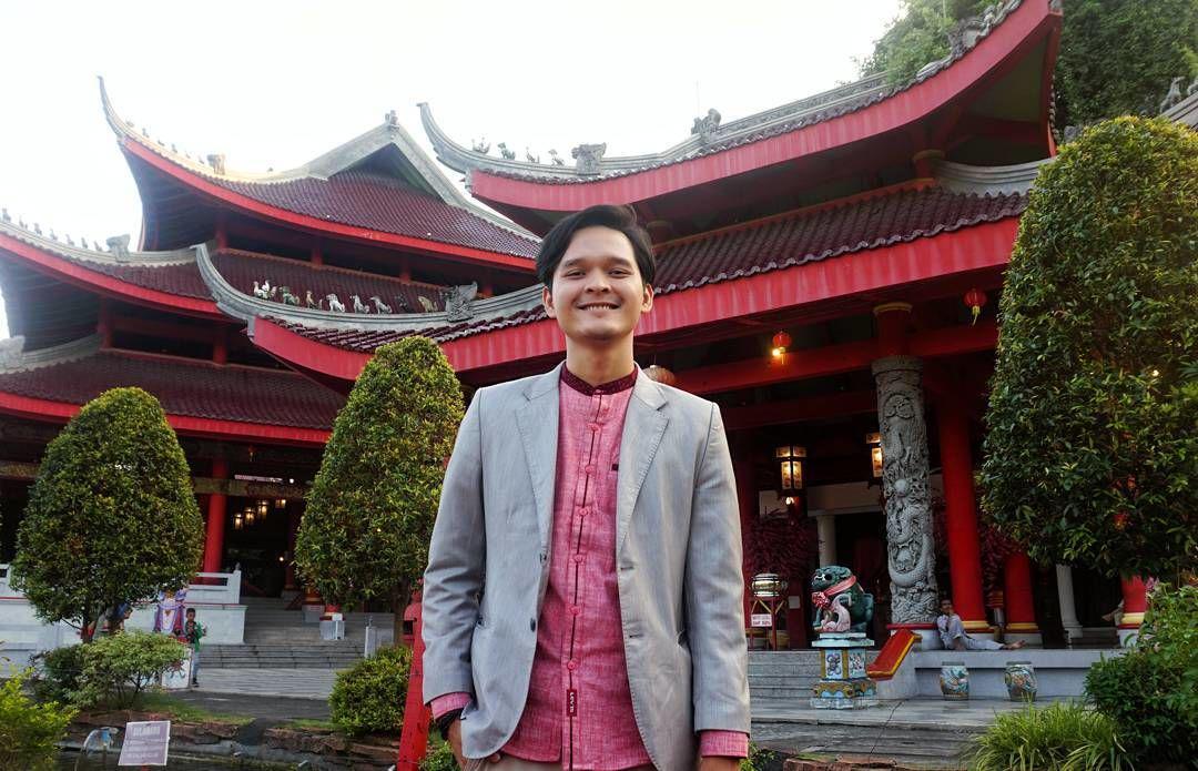 9 Inspirasi Outfit Warna Pastel Ala Anandito Dwis, Casual & Kece!