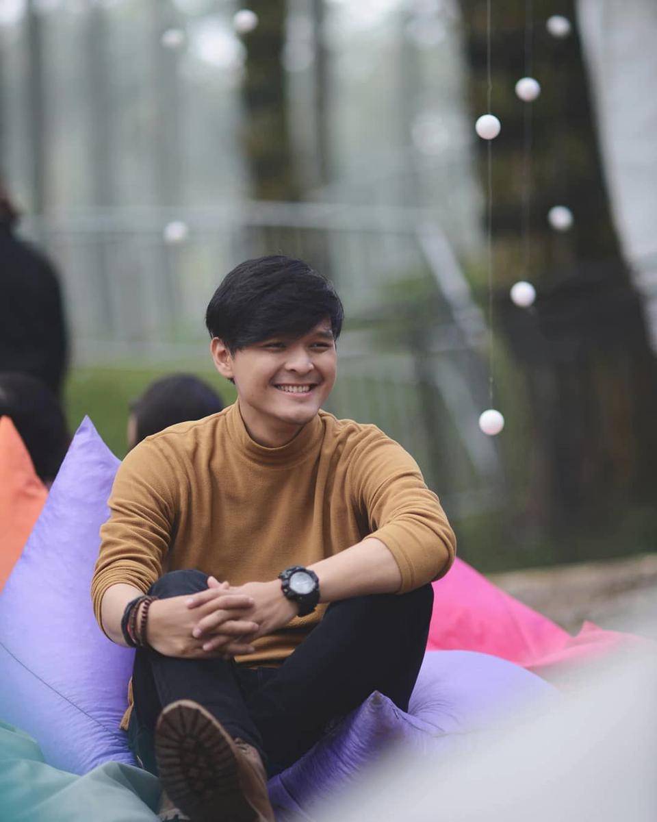 instagram.com/ananditodwis/
