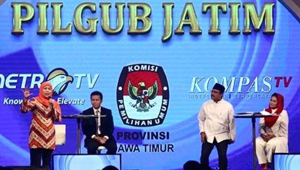 DEBAT. Pasangan Khofifah-Emil dan Gus Ipul-Puti berdebat dalam sesi kedua Pilgub Jatim, Mei 2018. Foto Instagram @radarjember