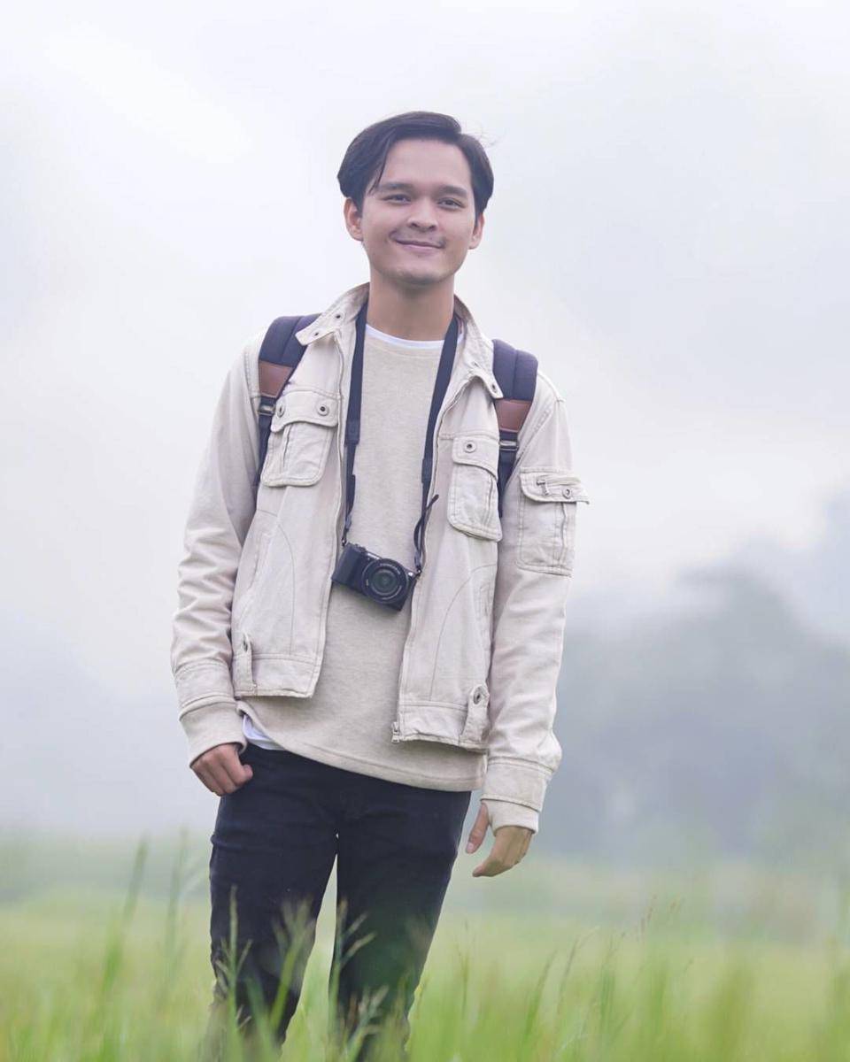 instagram.com/ananditodwis/