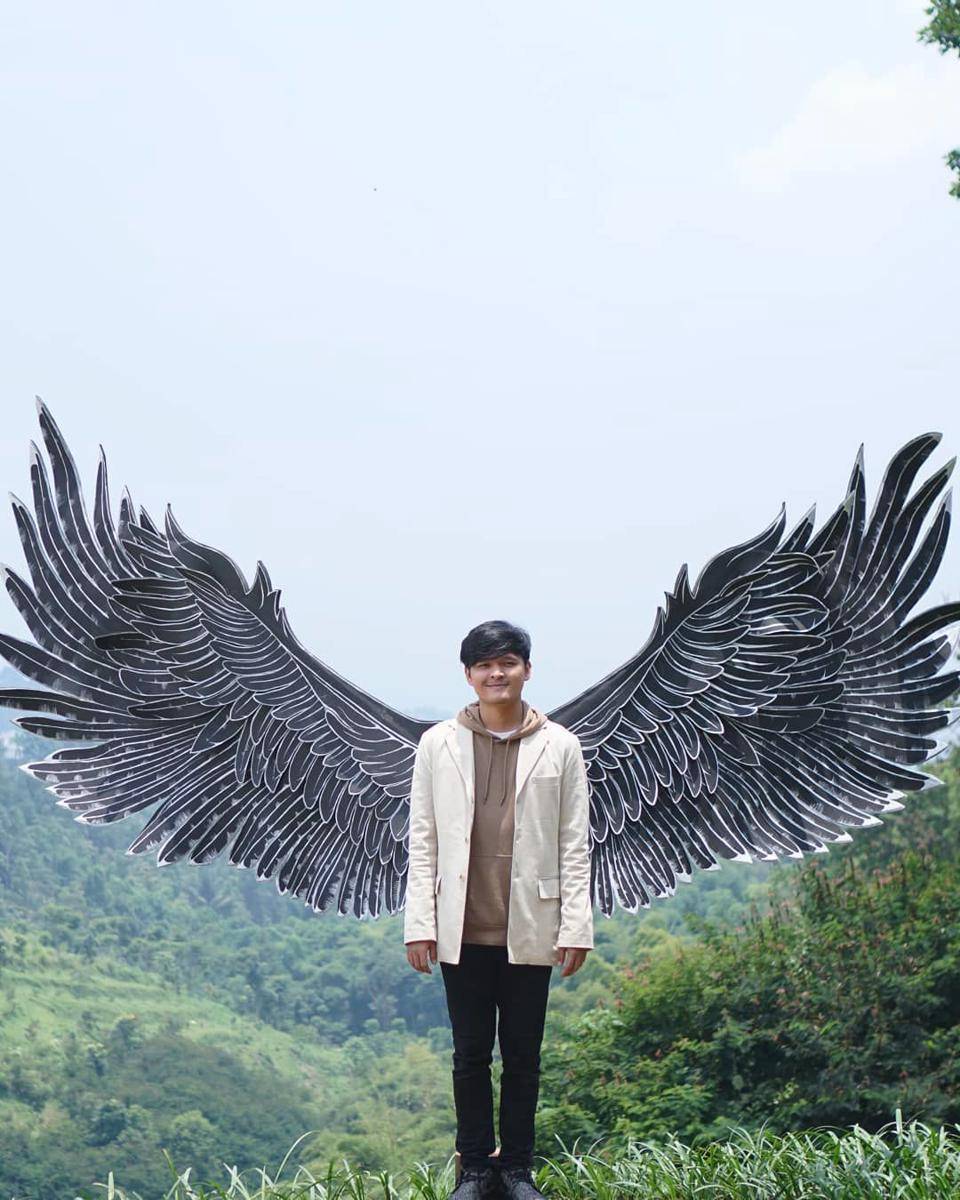 instagram.com/ananditodwis/