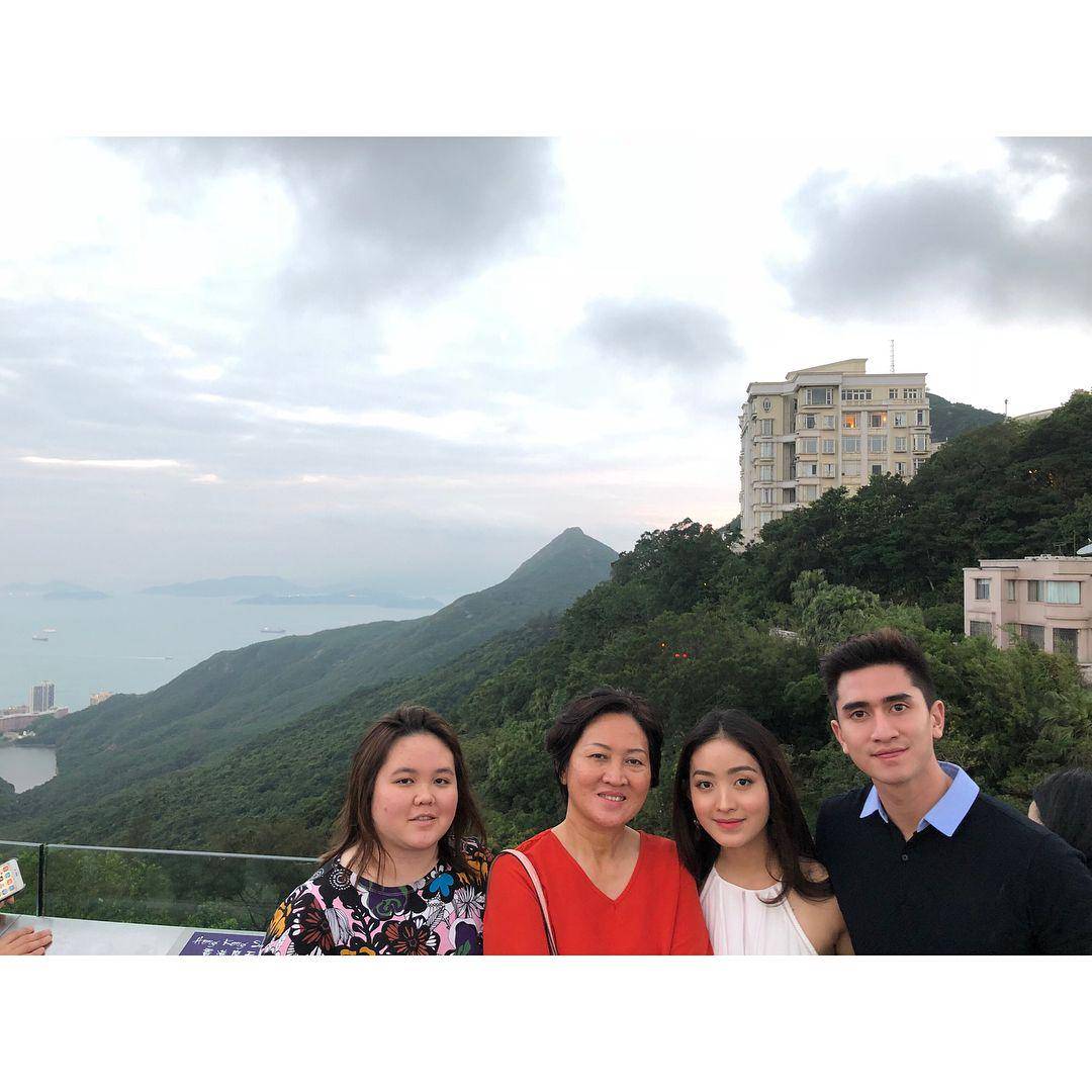 instagram.com/natashawilona12