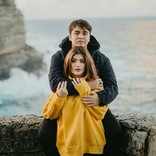 Makin Lengket, 10 Potret Mesra Liburan Billy dan Hilda